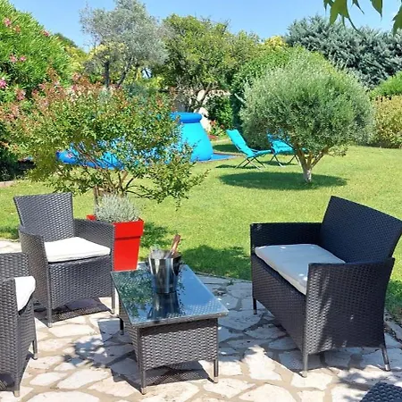 Belle Pescaluna A 15 Mn Des Plages, 9 Pers, Clim, Grand Jardin, Piscine Hors Sol, Parking, Terrain De Boules *