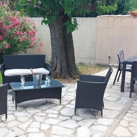Semesterbostad Belle Pescaluna A 15 Mn Des Plages, 9 Pers, Clim, Grand Jardin, Piscine Hors Sol, Parking, Terrain De Boules Lunel (Herault)