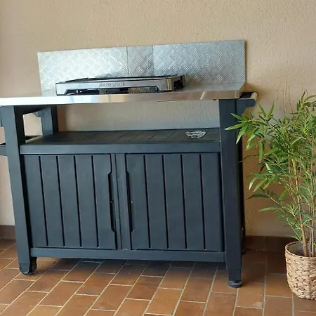 Belle Pescaluna A 15 Mn Des Plages, 9 Pers, Clim, Grand Jardin, Piscine Hors Sol, Parking, Terrain De Boules بيت للعطل لونيه