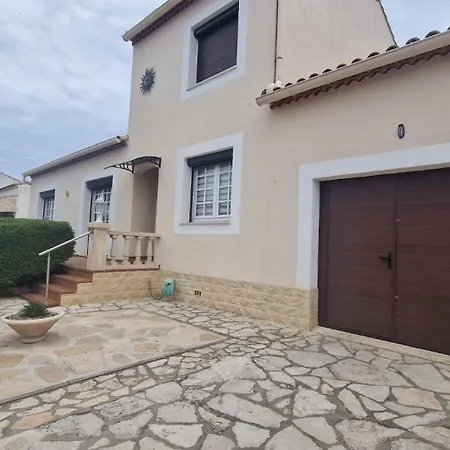 Belle Pescaluna A 15 Mn Des Plages, 9 Pers, Clim, Grand Jardin, Piscine Hors Sol, Parking, Terrain De Boules بيت للعطل *