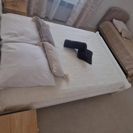 Belle Pescaluna A 15 Mn Des Plages, 9 Pers, Clim, Grand Jardin, Piscine Hors Sol, Parking, Terrain De Boules * لونيه