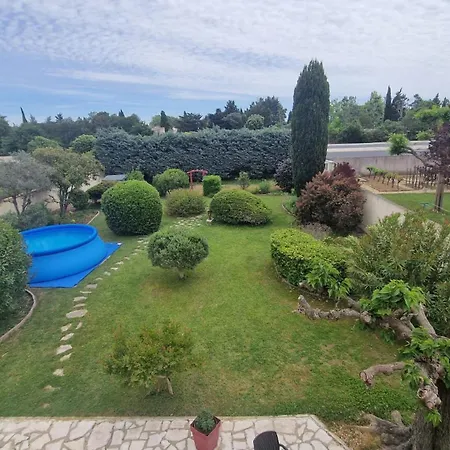 Belle Pescaluna A 15 Mn Des Plages, 9 Pers, Clim, Grand Jardin, Piscine Hors Sol, Parking, Terrain De Boules